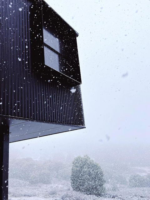 Roam Merrijig - Luxury Stay With Mountain Views - Foothills Of Mt Buller - Geraldton Accommodation 3
