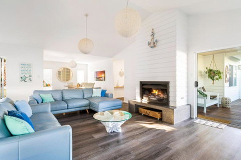 Ryze N Shine I Private Properties - Geraldton Accommodation 1