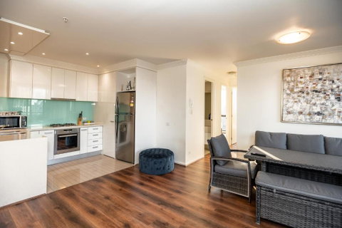 Rome Sky Villa - Geraldton Accommodation 2