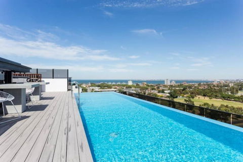 Rooftop Infinity Pool - St Kilda Luxury - Geraldton Accommodation 0