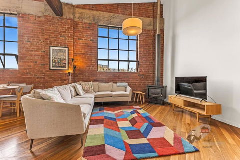 Rooftop Warehouse In Fitzroy - Geraldton Accommodation 3
