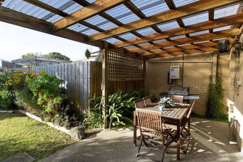 Rose Cottage - Geraldton Accommodation 0
