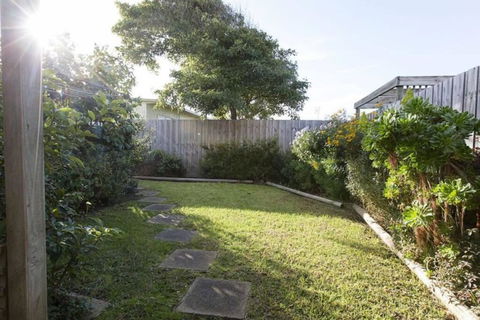 Rose Cottage - Geraldton Accommodation 2
