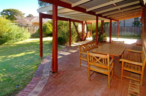 Rosewood Cottage - Geraldton Accommodation 0
