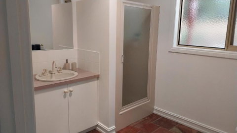 Roshnier Apartment - Geraldton Accommodation 1