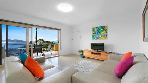 Roweshaven Amazing Views, Close To Beach Accom Holidays - Geraldton Accommodation 1