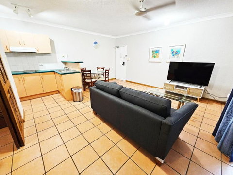 Royal Palm Villas - Geraldton Accommodation 0