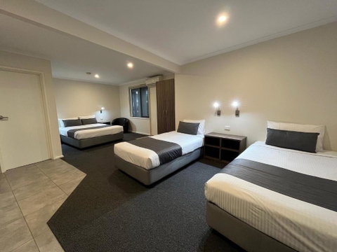 Ryley Motor Inn - Geraldton Accommodation 1