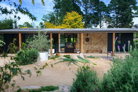 SABLE MAE Luxury Rustic Ranch - Geraldton Accommodation 1