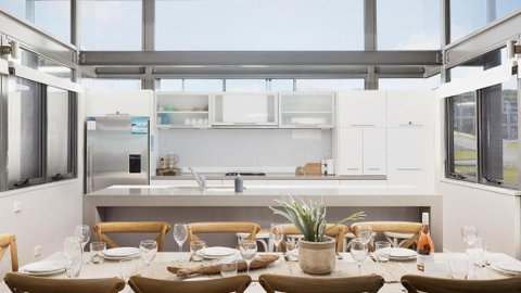 Sails On The Beachfront - Exclusive Seaside Home - Geraldton Accommodation 3