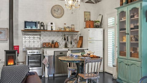 Saint Eloi Le Studio - Geraldton Accommodation 1