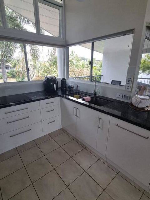 Salt On South - Beachfront Bliss - Geraldton Accommodation 3