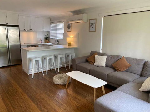 Salty - Geraldton Accommodation 1