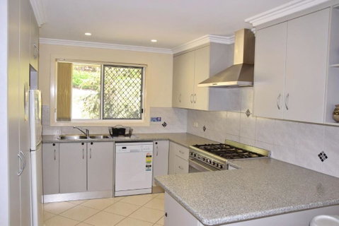 Salty Kisses - Bring Your Own Linen. - Geraldton Accommodation 1