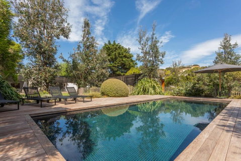 Samantha - Geraldton Accommodation 0