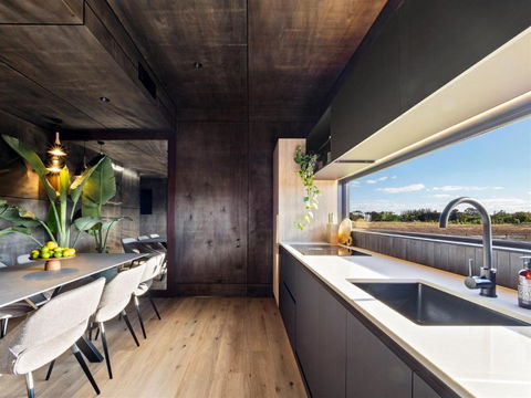 Samphire Chalet Tuart - Geraldton Accommodation 2