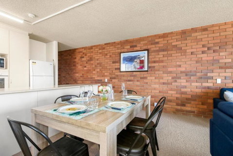 San Clemente Unit 4 24 Orvieto Terrace - Geraldton Accommodation 1