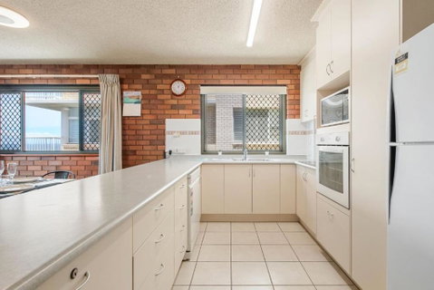 San Clemente Unit 4 24 Orvieto Terrace - Geraldton Accommodation 2