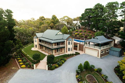 Sand Road Estate - Geraldton Accommodation 0