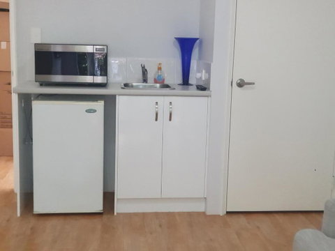 Sandalwood Guest Room - Geraldton Accommodation 1