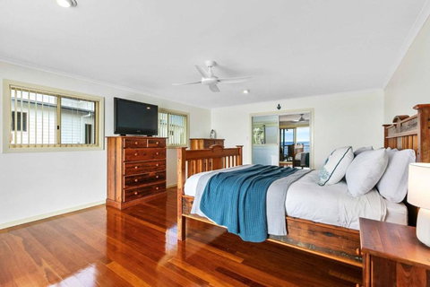 Sandbar On Moreton 3 Bedroom - Geraldton Accommodation 2