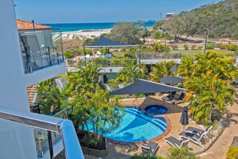 Sandcastles On Currumbin Beach - Geraldton Accommodation 0