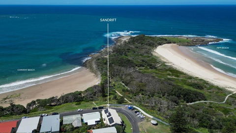 Sandrift Two - Oceanstays - Geraldton Accommodation 3