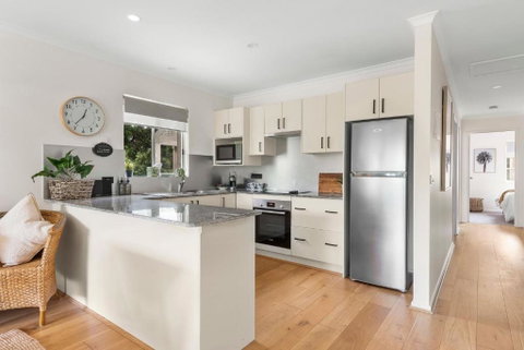 Sandy Days - Geraldton Accommodation 3
