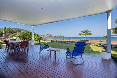 Sandy Decks - Geraldton Accommodation 1