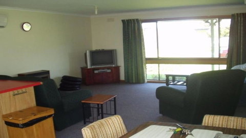 Sandy Escape - Geraldton Accommodation 3