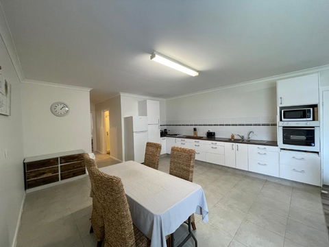 Springfield Stay - Geraldton Accommodation 3