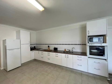 Springfield Stay - Geraldton Accommodation 1