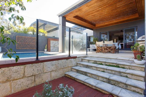 Stella Retreat - Townhouse With Pool - Geraldton Accommodation 2