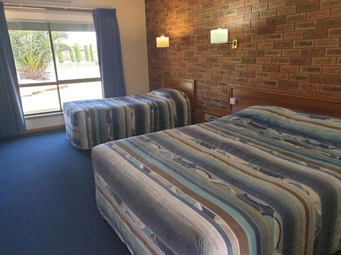 The Finley Palm Motor Inn - Geraldton Accommodation 1