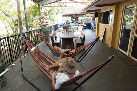 Beachside 1770 YHA - Geraldton Accommodation 1