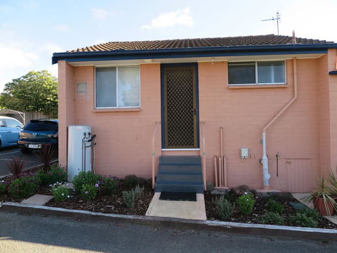Beachside Rest - Geraldton Accommodation 0
