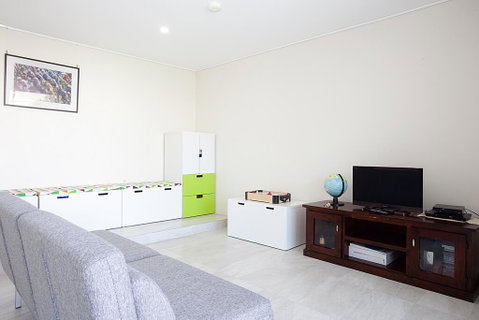 Beautiful Coastal Family-Sized Home - Geraldton Accommodation 0