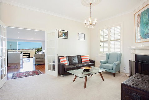 Beautiful Coastal Family-Sized Home - Geraldton Accommodation 1