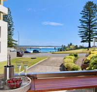 Beauty at the Beach - modern beachfront apartment - Geraldton Accommodation