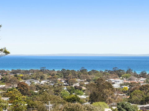 Bella Vista - Simply Stunning, Amazing Panoramic Bay Views! - Geraldton Accommodation 1