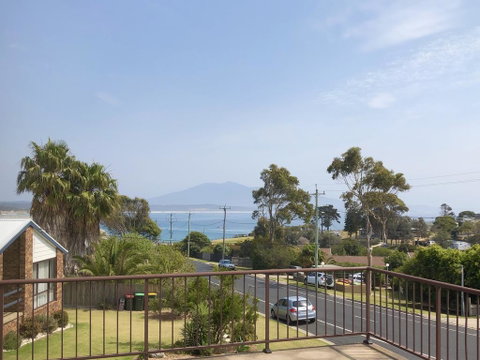 Bermagui Beach Apartment - Geraldton Accommodation 1
