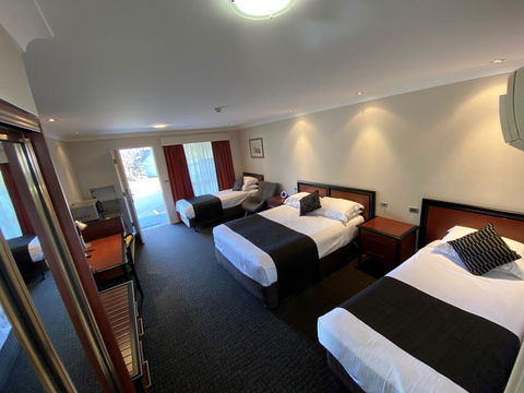 Best Western Plus All Settlers Motor Inn - Geraldton Accommodation 1