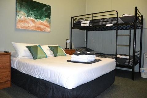 Black Diamond Lodge - Geraldton Accommodation 2