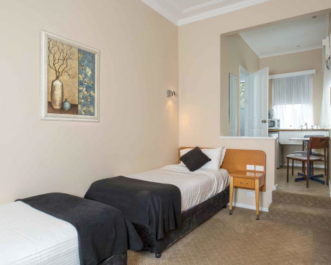 Blue Mountains Heritage Motel - Geraldton Accommodation 1