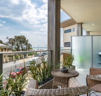 Blue Waters on the Beach absolute beachfront views - Geraldton Accommodation