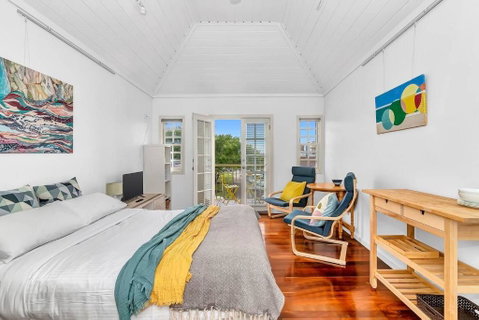 Time And Tide Beach Cottage On The Esplanade - Geraldton Accommodation 2