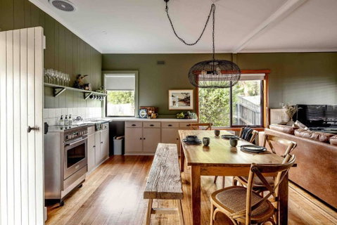 Your Tasmanian East Coast Seaside Getaway - Geraldton Accommodation 1