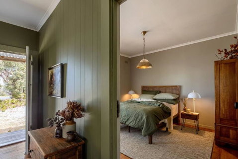 Your Tasmanian East Coast Seaside Getaway - Geraldton Accommodation 2