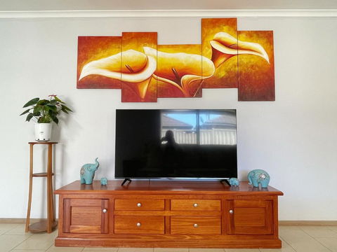 YF Home Sweet Home - Geraldton Accommodation 3