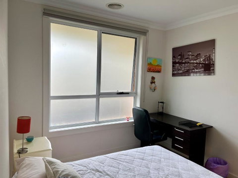 Your Homestay In Melbourne In A Quite And Resourceful Suburb - Geraldton Accommodation 0